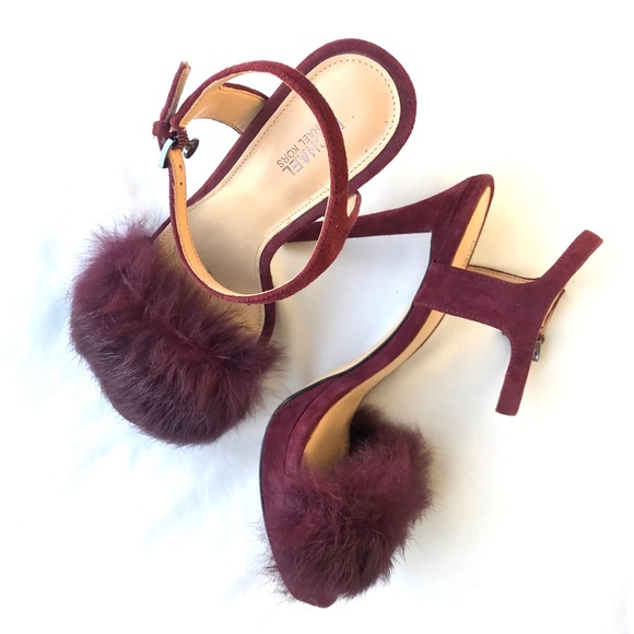 Michael Kors Shoes - MICHAEL KORS SANDALS SIZE 7